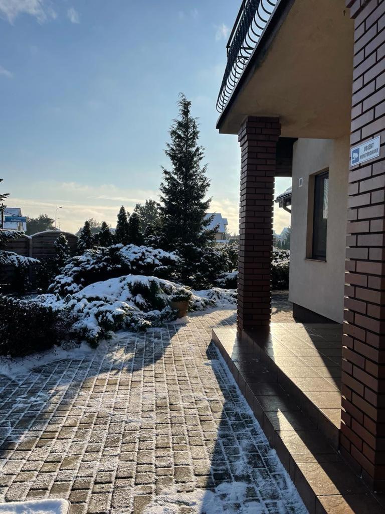 Dom Wakacyjny Przy Szlakach Turystycznych Jastrowie Esterno foto