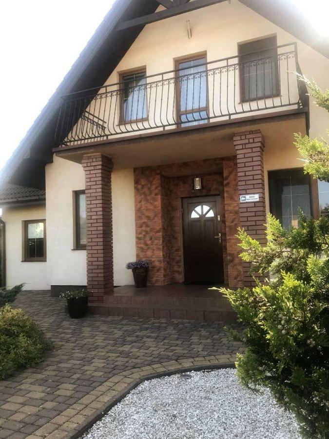 Dom Wakacyjny Przy Szlakach Turystycznych Jastrowie Esterno foto