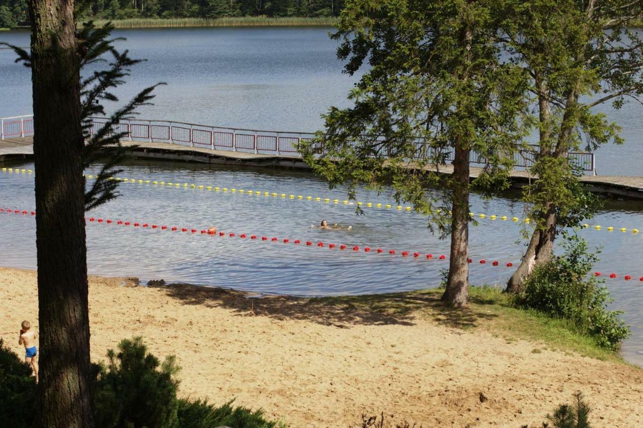 Dom Wakacyjny Przy Szlakach Turystycznych Jastrowie Esterno foto